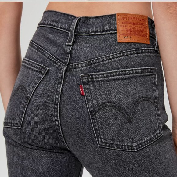 Levi’s Aritzia 501 Skinny in Size 26 - Picture 3 of 16